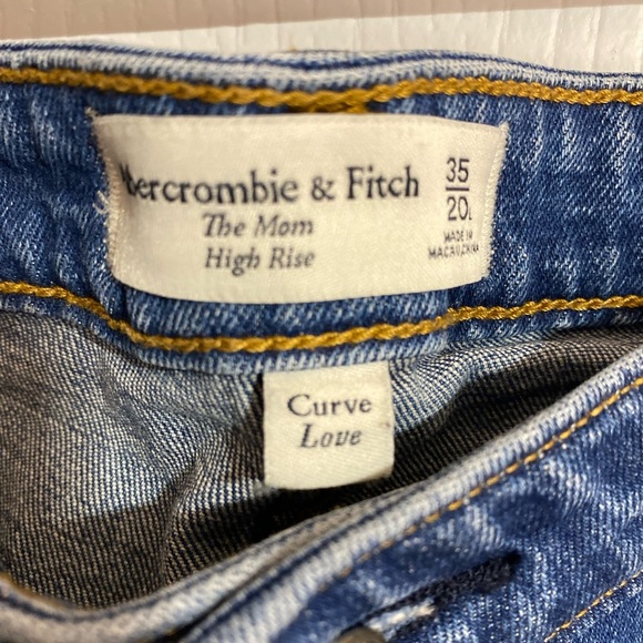 Abercrombie & Fitch Curve Love Mom High Rise Distressed Ripped Jeans Size 35 - Picture 11 of 12